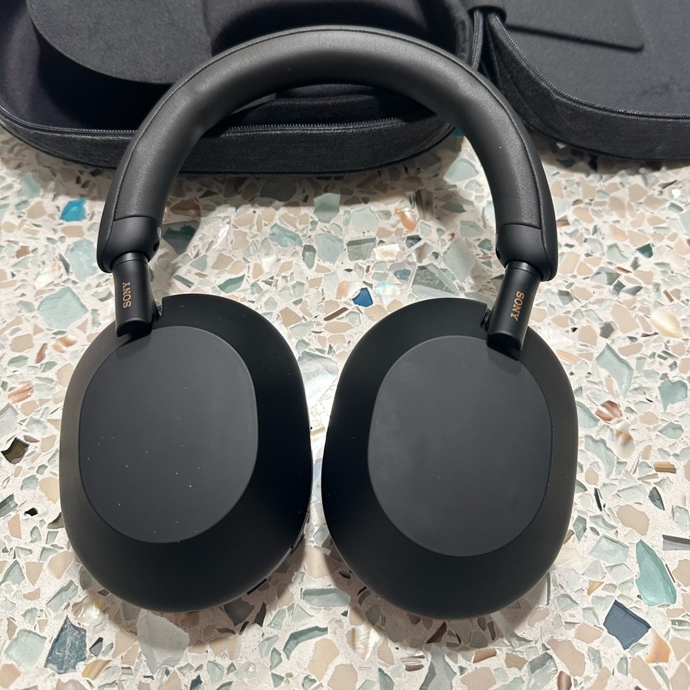 Sony WH-1000XM5 Wireless Noise-Cancelling Headphones